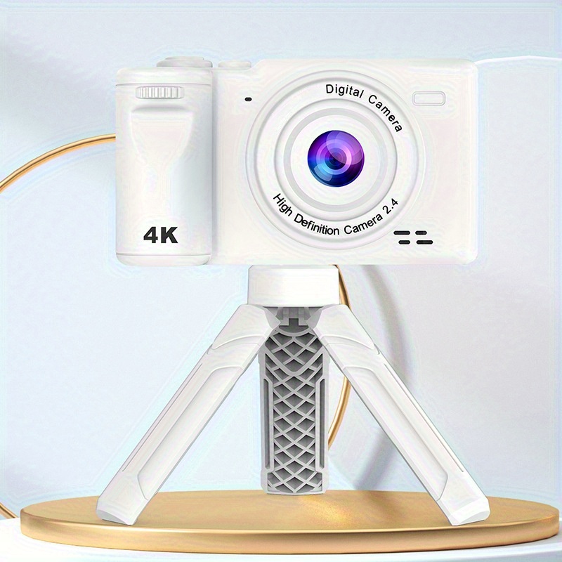 Q9 White camera