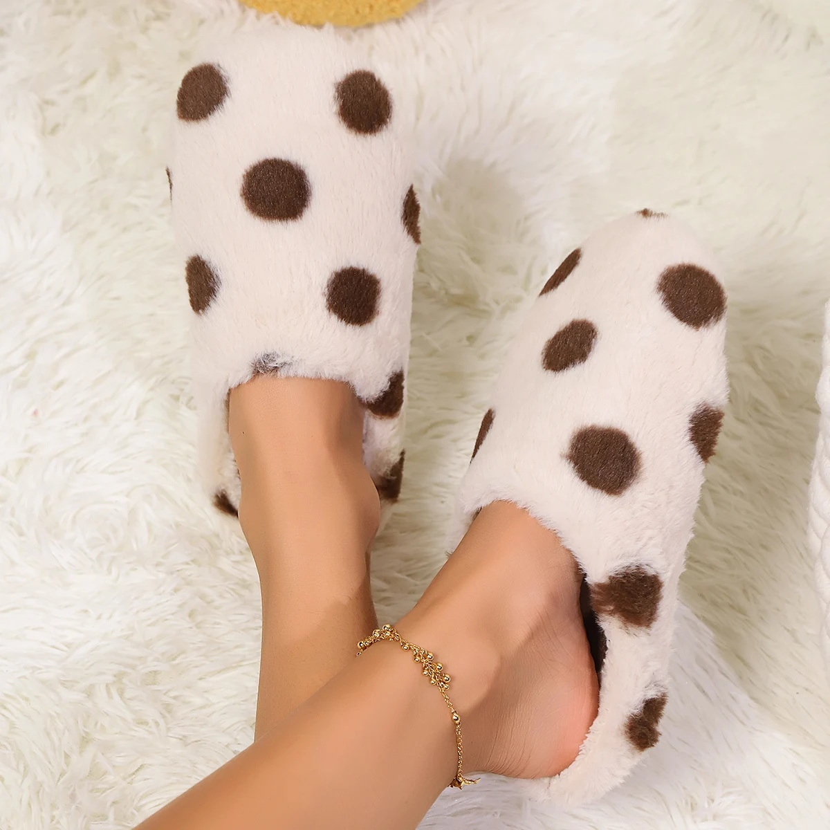 Winter Women's Heart-Shaped Slippers Love Mute Soft Sole Shoes Indoor Comfortable Cute Silent Carpet Light Living Room Winter Women's Heart-Shaped Slippers Love Mute Soft Sole Shoes Indoor Comfortable Cute Silent Carpet Light Living Room