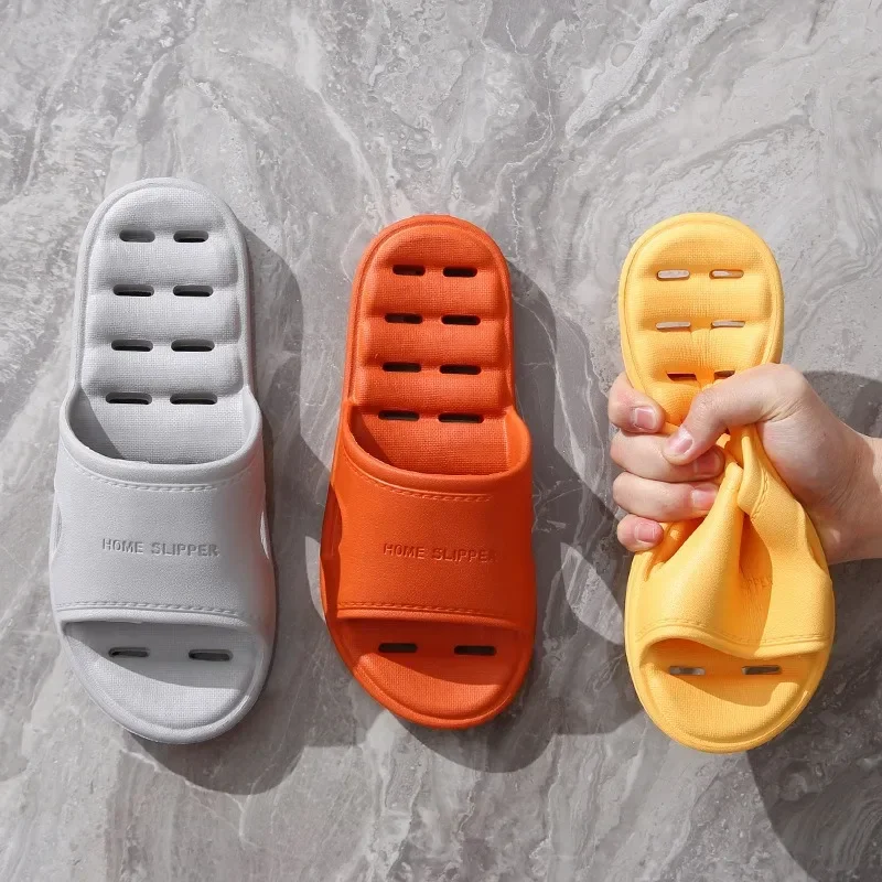 Quick-drying Man Women's Slipper Non-slip Soft-sole Bathroom Slippers Hollowed Out Leaky Slippers Casual Couple Home Slipper