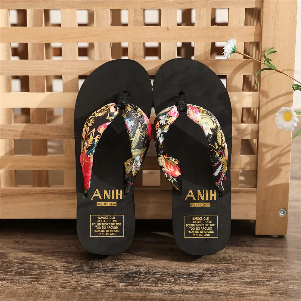 2025 Fashion Women Flip Flops Summer Beach Platform Slippers Casual Outside Wedges Sandals Summer Women Shoes