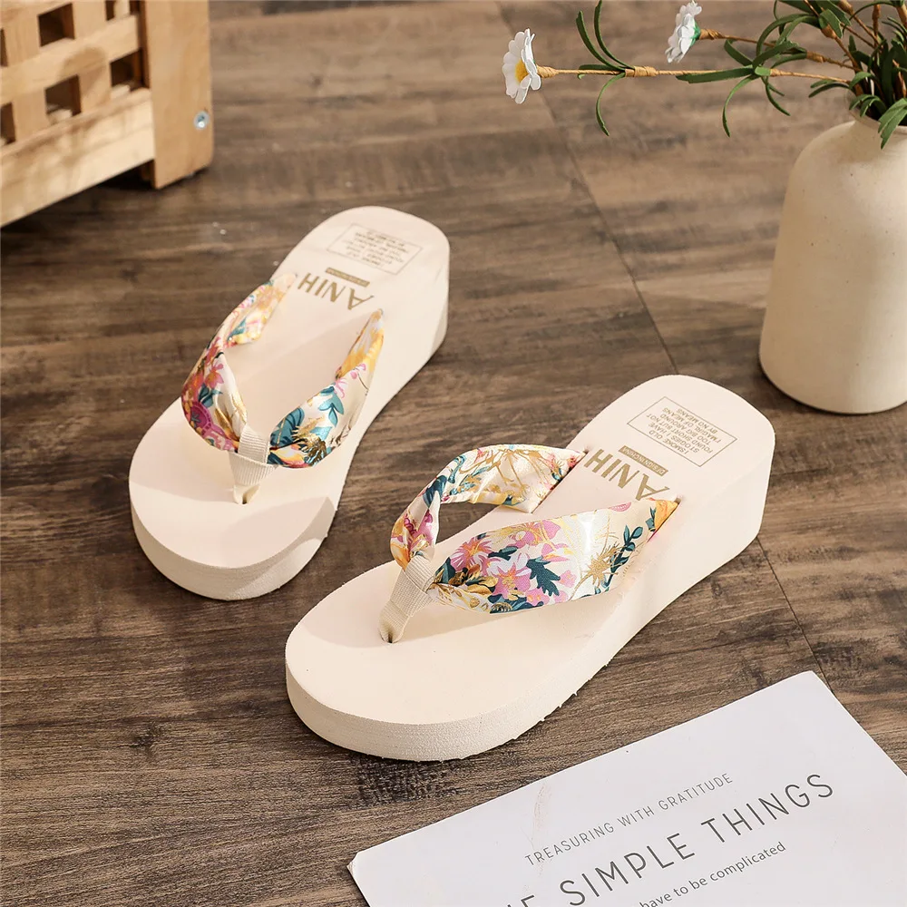 2025 Fashion Women Flip Flops Summer Beach Platform Slippers Casual Outside Wedges Sandals Summer Women Shoes
