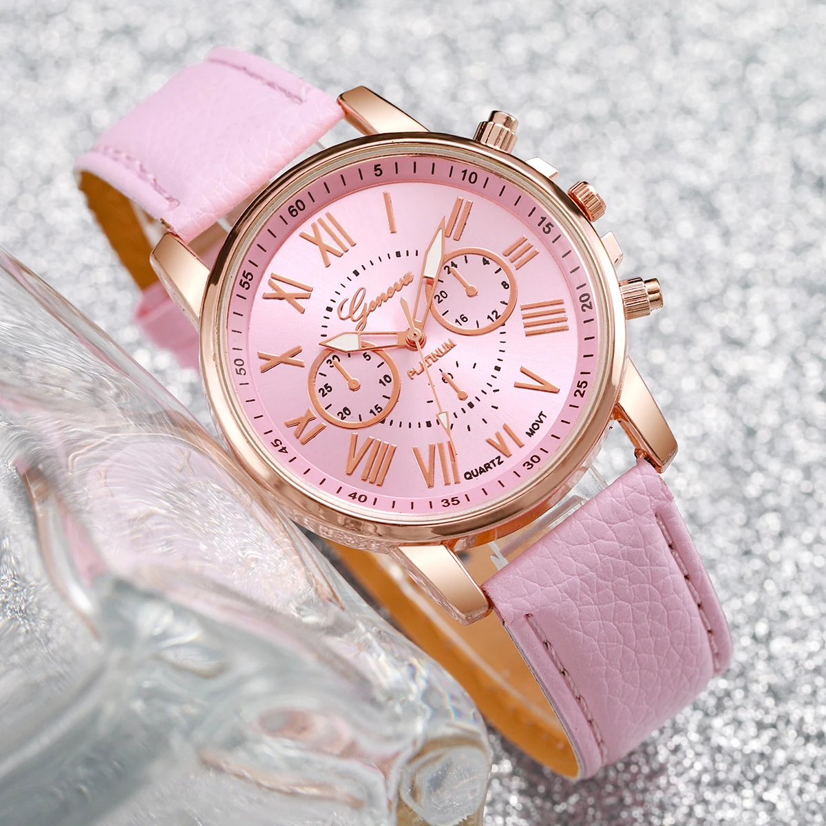 5/6PCS Fashion Women's Quartz Watch Leather Band Analog Wrist Watches Heart Rhinestone Jewelry Set(Without Box) 5/6PCS Fashion Women's Quartz Watch Leather Band Analog Wrist Watches Heart Rhinestone Jewelry Set(Without Box)