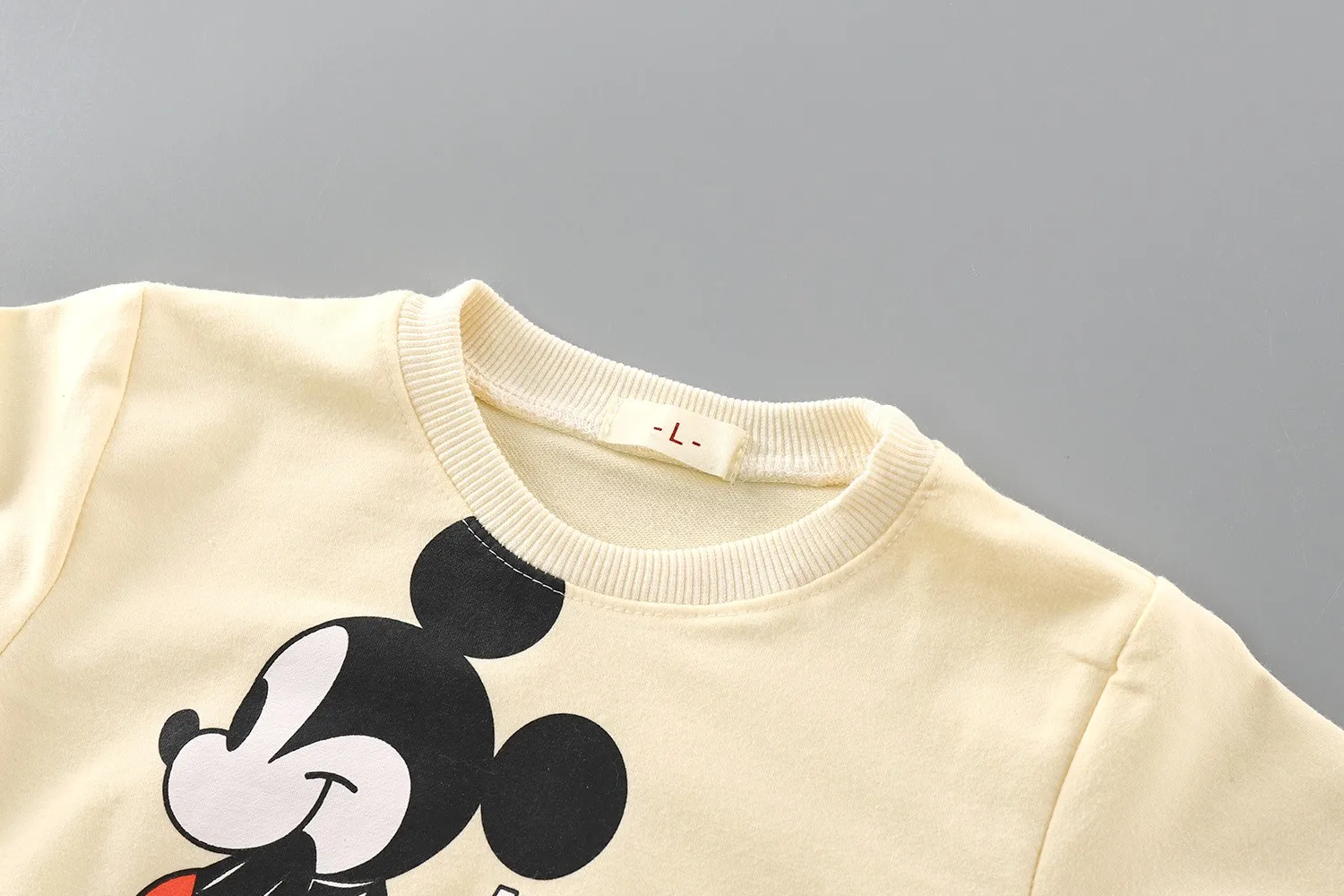 Spring/autumn Baby Girl Minnie Sweatshirt Loose Long Sleeve Tops Fashion Popular Cartoon Children Hoodies Crewneck Pullovers