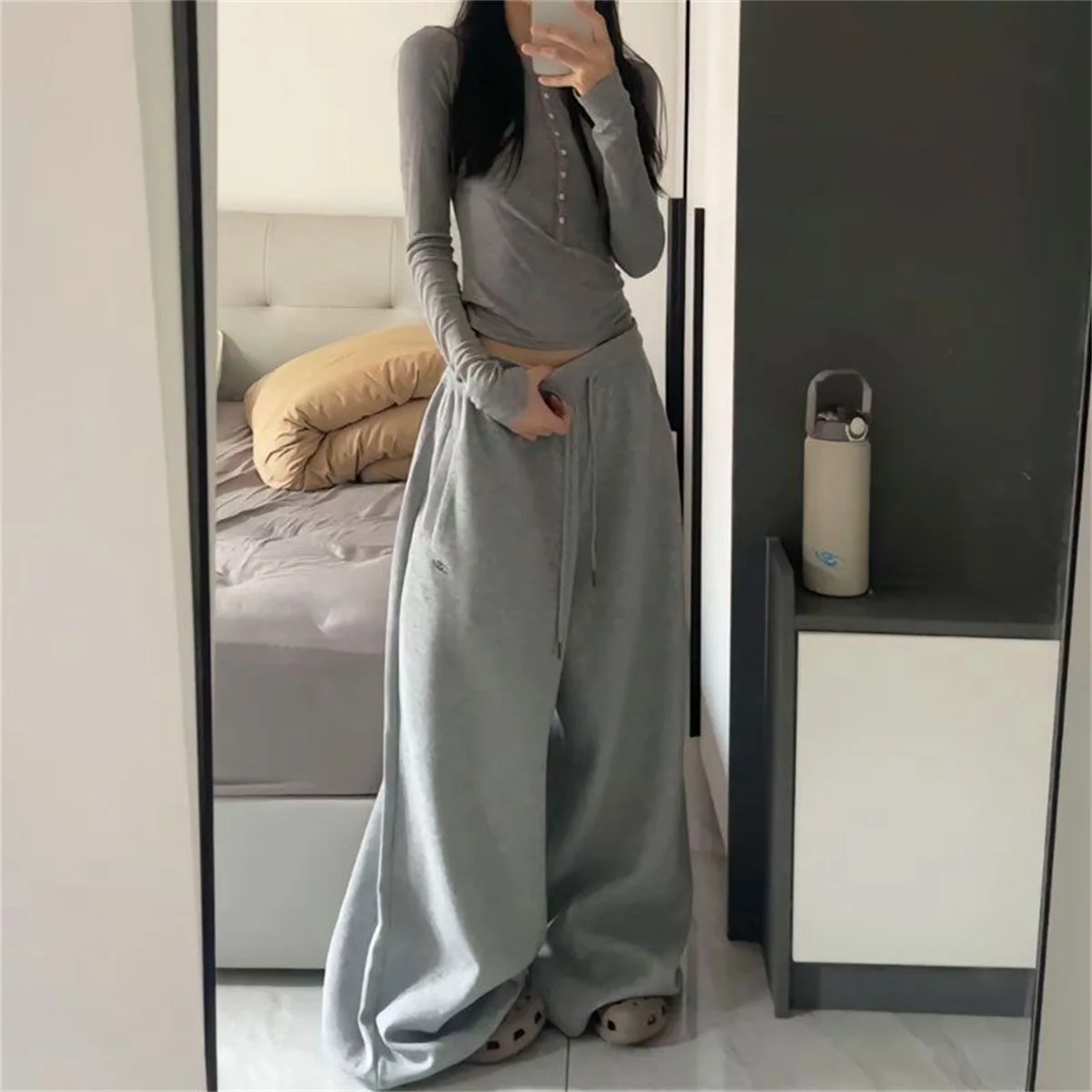 LIGHT GREY